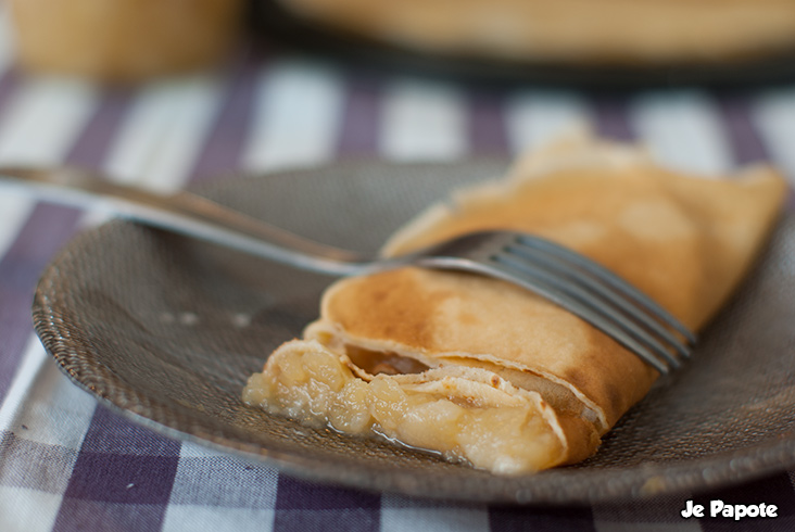 Crêpe à la compote de pomme