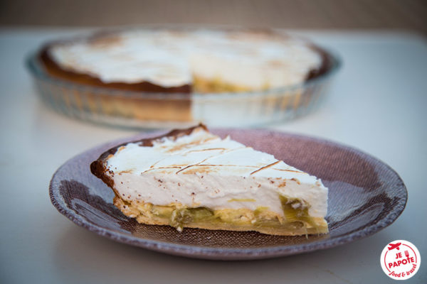 Tarte à la rhubarbe meringuée