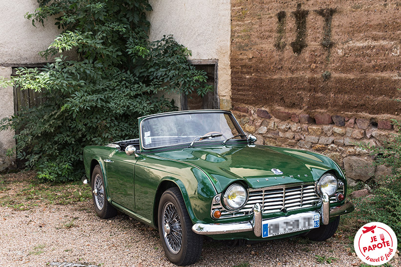 voiture-triumph-tr4