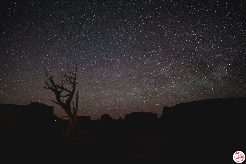 ciel étoilé monument valley