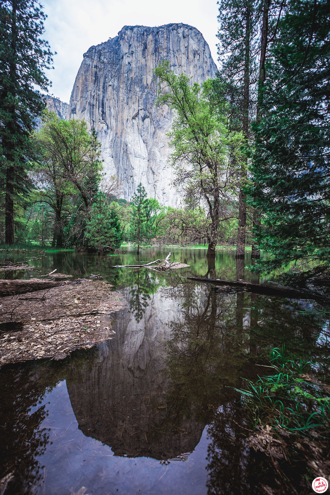 reflection lac yosemite