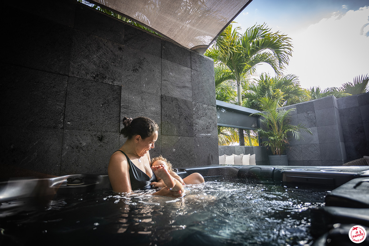 bain à remous suite Palm Hôtel & Spa