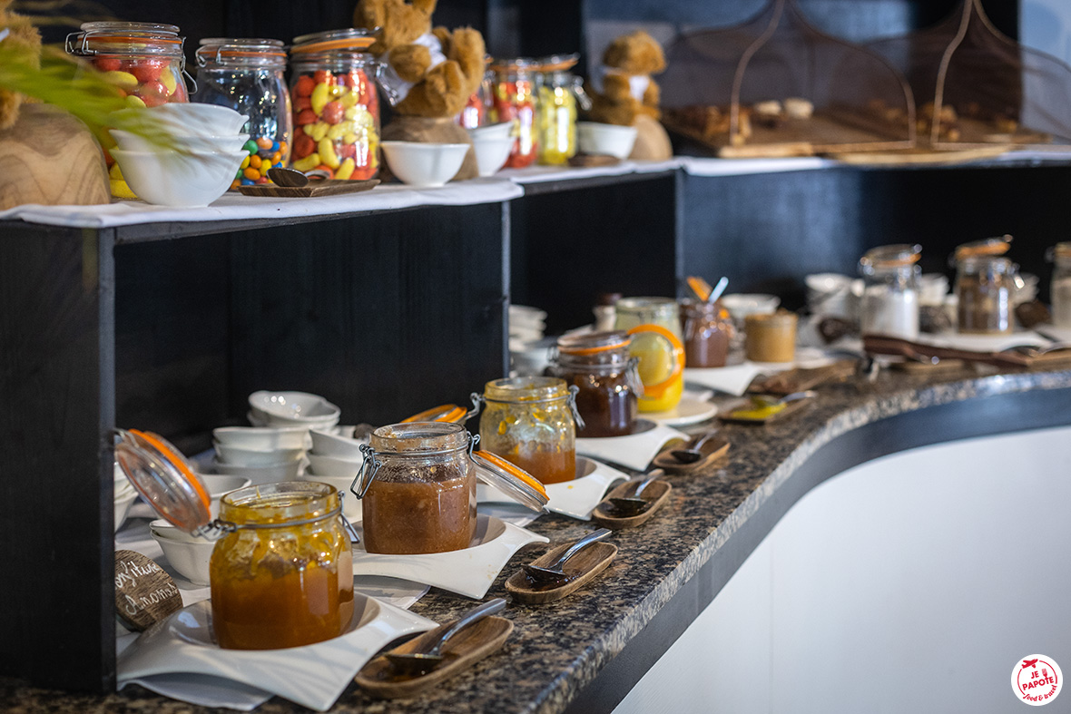 petit dejeuner Palm hotel