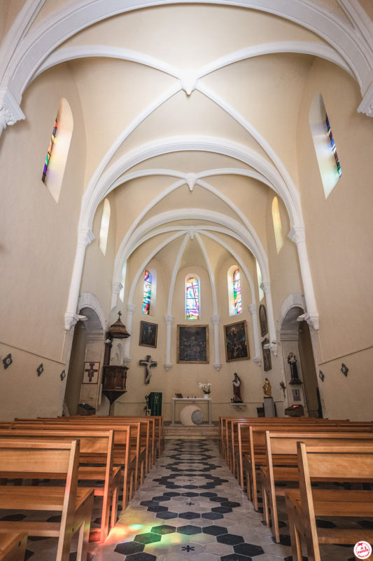 intérieur église la roque sur cèze